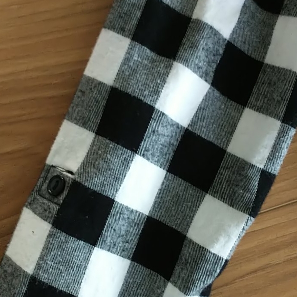 Button Down Plaid Long Sleeve Shirt Sz Jr. Medium - Picture 6 of 8